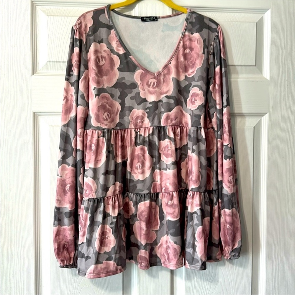 NWOT HEIMISH USA Floral V-Neck Blouse - Pink and Gray